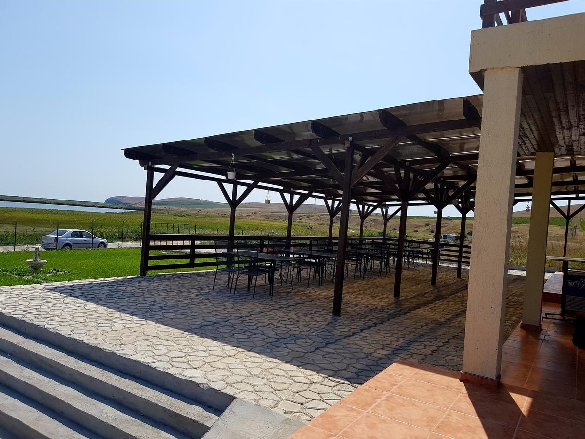 Pensiunea Fabian Hotel Jurilovca Buitenkant foto