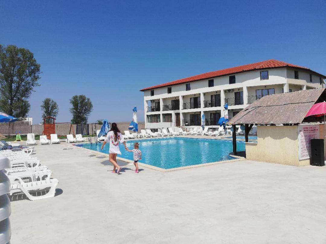 Pensiunea Fabian Hotel Jurilovca Buitenkant foto
